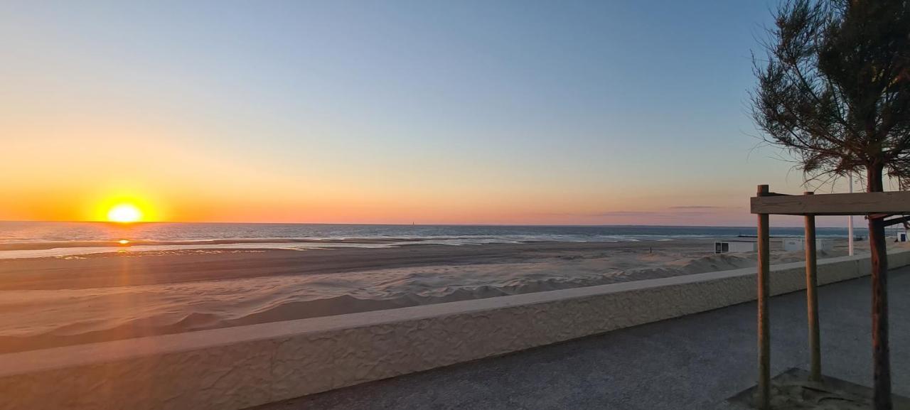 Soulac Cote Plage Vue Ocean Bagian luar foto